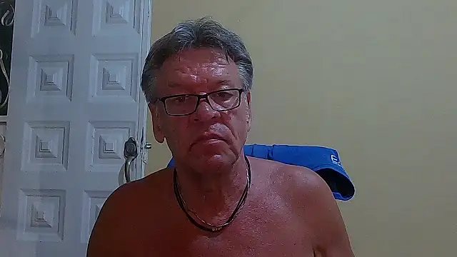 Unique X perience online show from March 21, 4:17 am