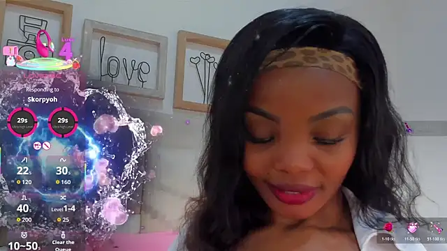 Snapshot of dakhota___ chatting on December 22, 11:18 am dakhota online show from December 22, 11:18 am