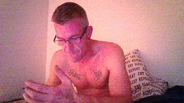 Kevinhot38 online show from December 20, 1:12 am