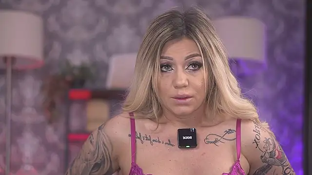 AlmaVelia online show from February 2, 10:08 pm