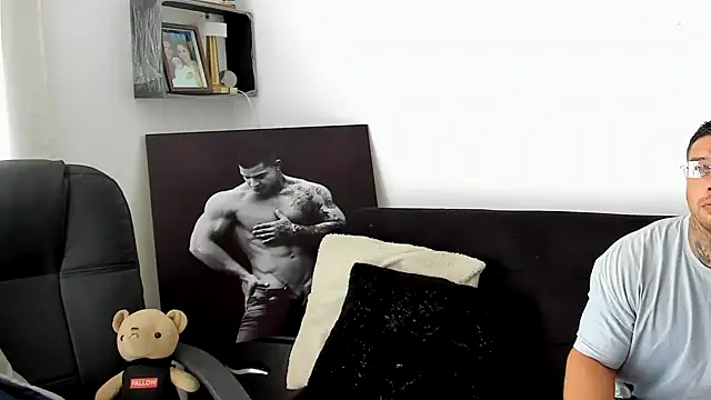 Snapshot of Marck_Mathews chatting on September 24, 5:05 pm Marck Mathews online show from September 24, 5:05 pm