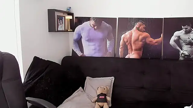 Snapshot of Marck_Mathews chatting on November 21, 12:04 pm Marck Mathews online show from November 21, 12:04 pm