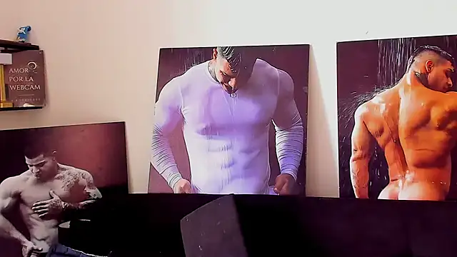 Snapshot of Marck_Mathews chatting on December 15, 8:02 pm Marck Mathews online show from December 15, 8:02 pm