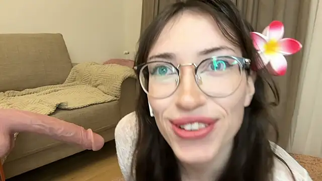 Kelly Berry   online show from December 14, 5:18 pm