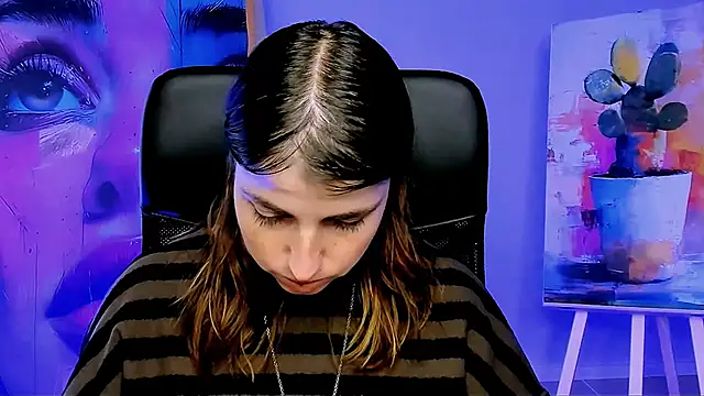 MartaEdams online show from November 11, 6:13 am