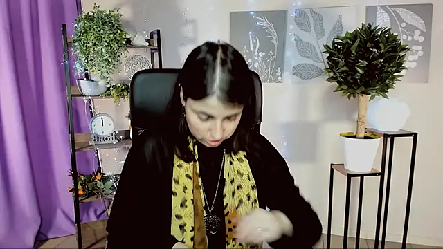 MartaEdams online show from April 4, 6:00 am