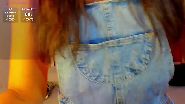 Snapshot of SamayRyann chatting on February 5, 1:16 pm SamayRyann online show from February 5, 1:16 pm