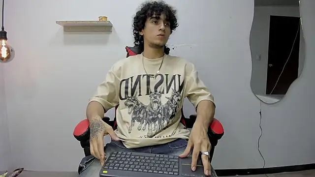 JackesTaylor online show from November 8, 4:34 am