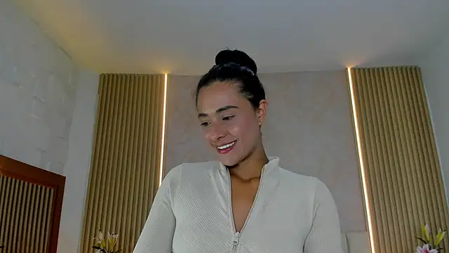 Snapshot of ZOEBARLOWE chatting on October 28, 7:05 pm ZOEBARLOWE online show from October 28, 7:05 pm