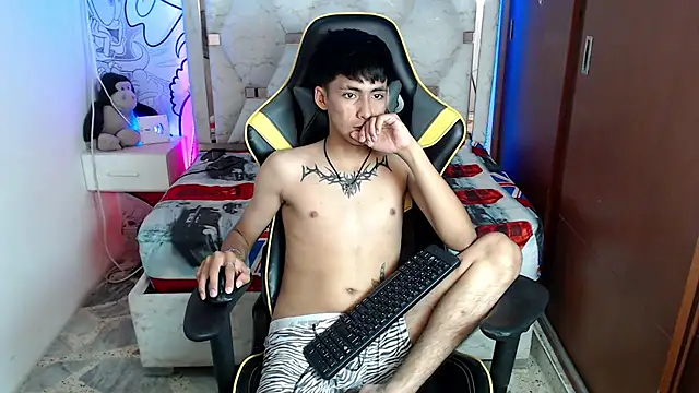 Snapshot of yiisu_ chatting on September 15, 6:08 pm yiisu  online show from September 15, 6:08 pm
