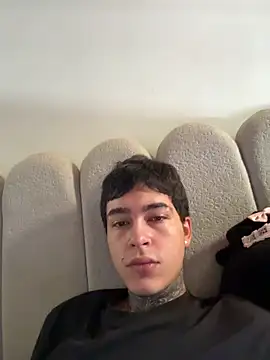 Snapshot of samm4044 chatting on February 27, 5:24 pm samm4044 online show from February 27, 5:24 pm