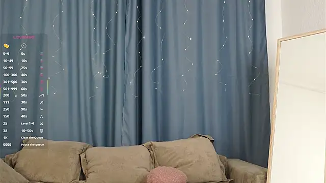 TaiteFairfield online show from October 19, 7:09 am