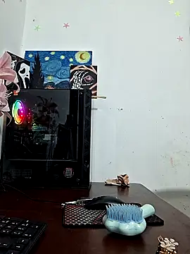 Snapshot of channell0 chatting on October 19, 5:52 am channell0 online show from October 19, 5:52 am