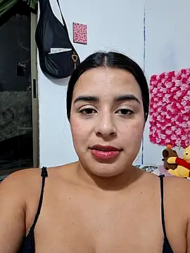 Snapshot of channell0 chatting on November 9, 5:28 am channell0 online show from November 9, 5:28 am