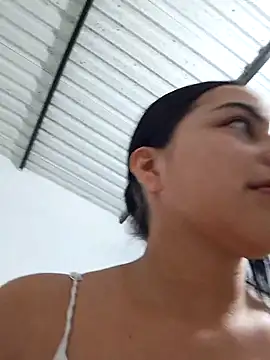 Snapshot of channell0 chatting on December 19, 5:47 am channell0 online show from December 19, 5:47 am