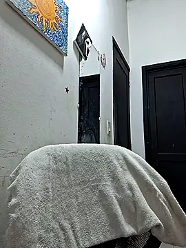 Snapshot of channell0 chatting on December 21, 5:03 am channell0 online show from December 21, 5:03 am