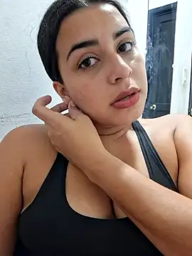 Snapshot of channell0 chatting on February 21, 4:46 am channell0 online show from February 21, 4:46 am