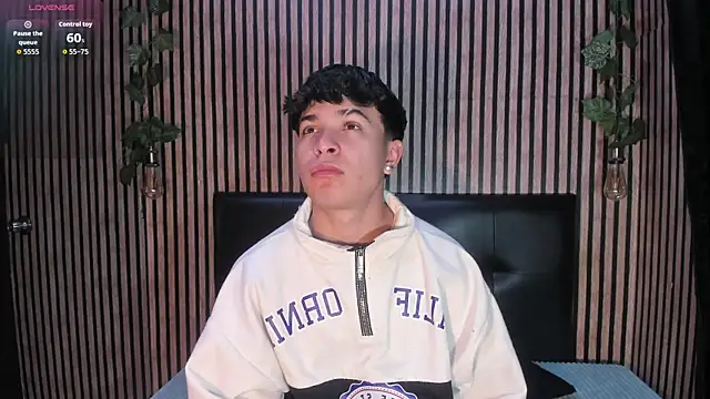 Snapshot of Felipe_boy1 chatting on September 10, 4:01 am Felipe boy1 online show from September 10, 4:01 am