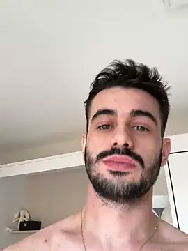 Snapshot of Carl242000 chatting on November 19, 10:04 am Carl242000 online show from November 19, 10:04 am