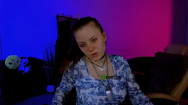 Snapshot of foxy_tease_ chatting on October 10, 10:20 pm foxy tease  online show from October 10, 10:20 pm
