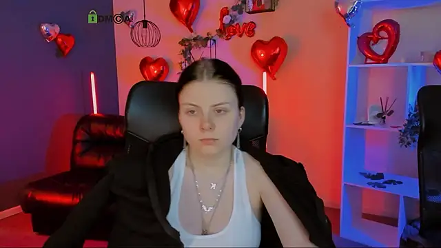 foxy tease  online show from March 5, 3:02 am