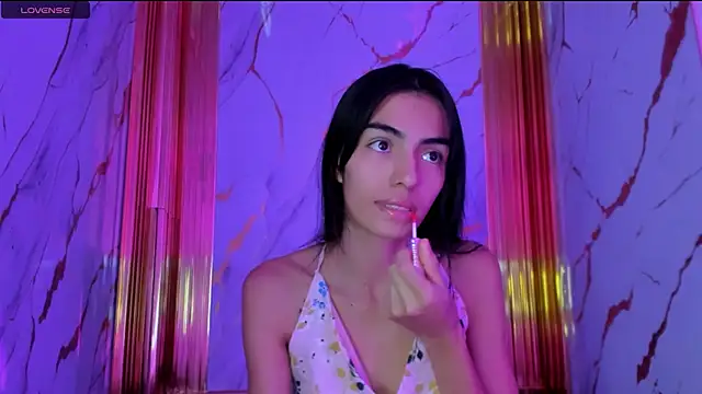 Snapshot of eimy_skinny_ chatting on February 4, 12:55 pm eimy skinny online show from February 4, 12:55 pm