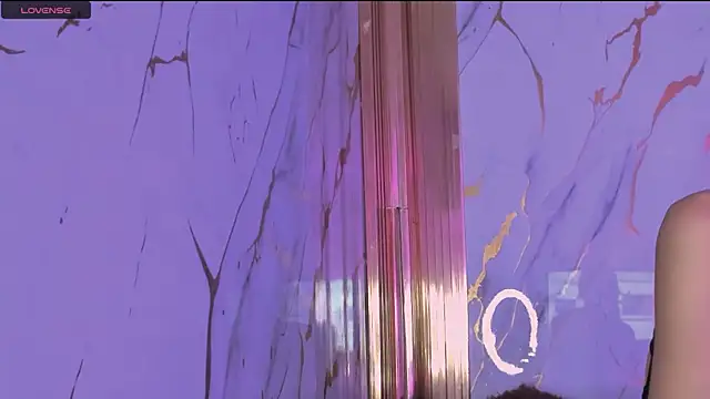 Snapshot of eimy_skinny_ chatting on February 8, 12:08 pm eimy skinny online show from February 8, 12:08 pm