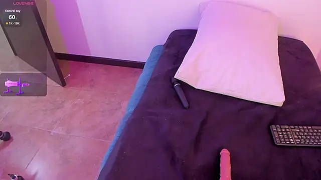 Samaraa Smith online show from October 4, 12:03 pm