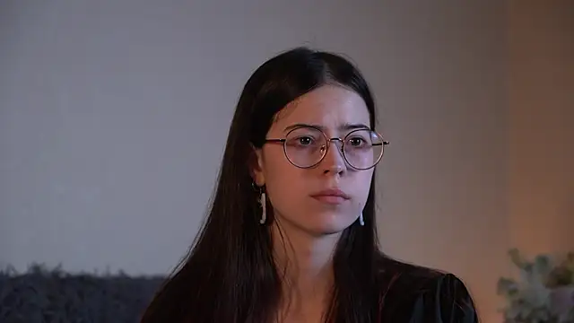 ywixos online show from September 20, 9:21 am