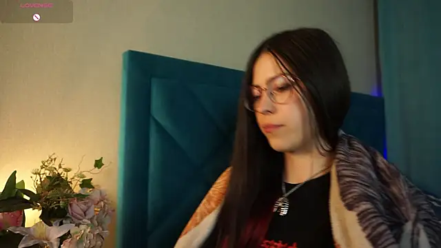 ywixos online show from September 28, 1:38 pm