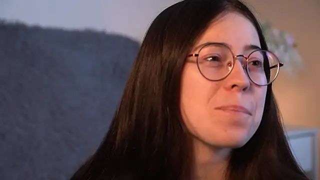 ywixos online show from December 1, 2:33 pm