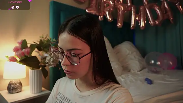 ywixos online show from February 20, 3:01 pm