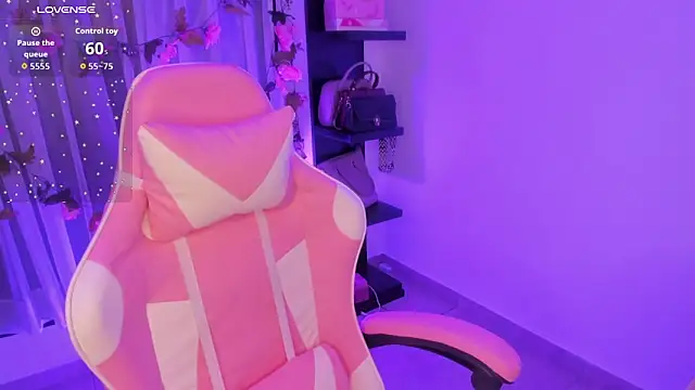 megara x  online show from February 18, 3:13 am