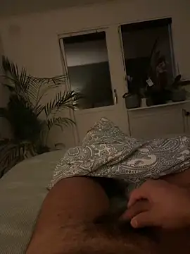 latina-pene online show from October 30, 1:40 am