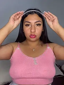 Issa Santana online show from March 29, 8:09 pm