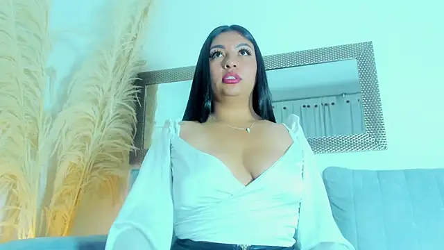 Snapshot of Issa_Santana chatting on April 22, 9:16 pm Issa Santana online show from April 22, 9:16 pm