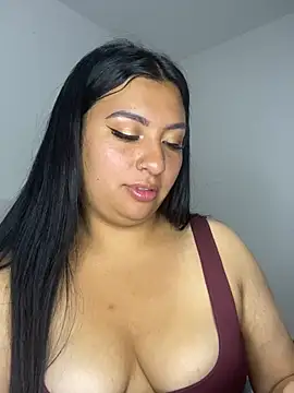 Snapshot of Issa_Santana chatting on May 3, 8:04 pm Issa Santana online show from May 3, 8:04 pm