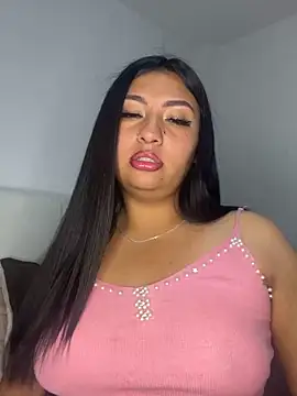 Snapshot of Issa_Santana chatting on May 17, 7:43 pm Issa Santana online show from May 17, 7:43 pm