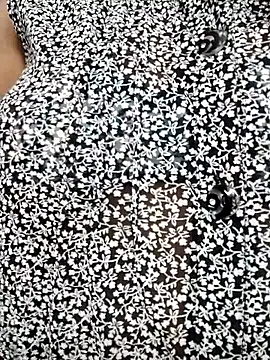 Snapshot of Hotty_Sonali chatting on March 5, 9:22 pm Hotty Sonali online show from March 5, 9:22 pm