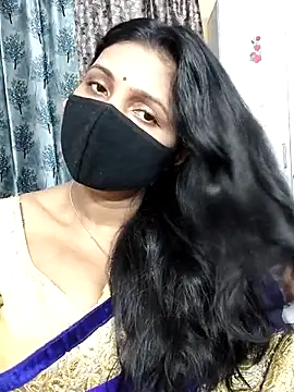 Snapshot of Hotty_Sonali chatting on April 2, 12:30 am Hotty Sonali online show from April 2, 12:30 am