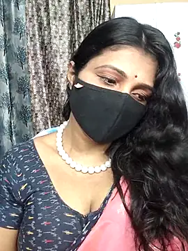 Snapshot of Hotty_Sonali chatting on April 19, 2:33 am Hotty Sonali online show from April 19, 2:33 am