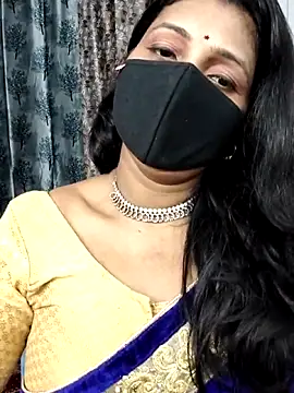 Snapshot of Hotty_Sonali chatting on April 22, 1:52 am Hotty Sonali online show from April 22, 1:52 am