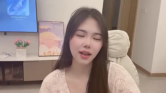 suki-1 online show from November 3, 8:26 am