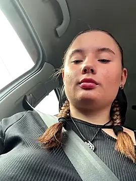 Snapshot of StephanieMur chatting on September 23, 5:10 am StephanieMur online show from September 23, 5:10 am