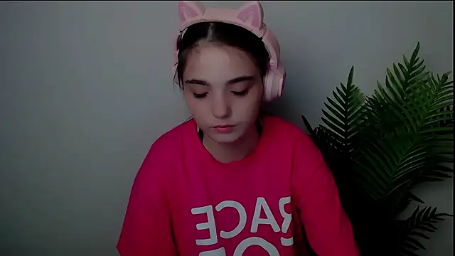 Sun Shine   online show from September 14, 7:13 pm