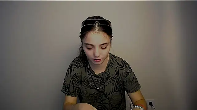 Sun Shine   online show from September 25, 7:01 am