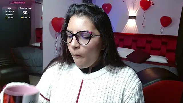 Sahamara 07 online show from September 20, 1:12 pm