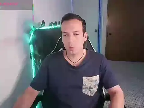 Snapshot of Cerso1 chatting on June 5, 3:35 am Cerso1 online show from June 5, 3:35 am