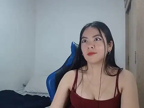Snapshot of EloiseJun chatting on September 30, 1:10 am EloiseJun online show from September 30, 1:10 am