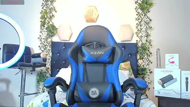  taylor black online show from November 22, 3:11 pm